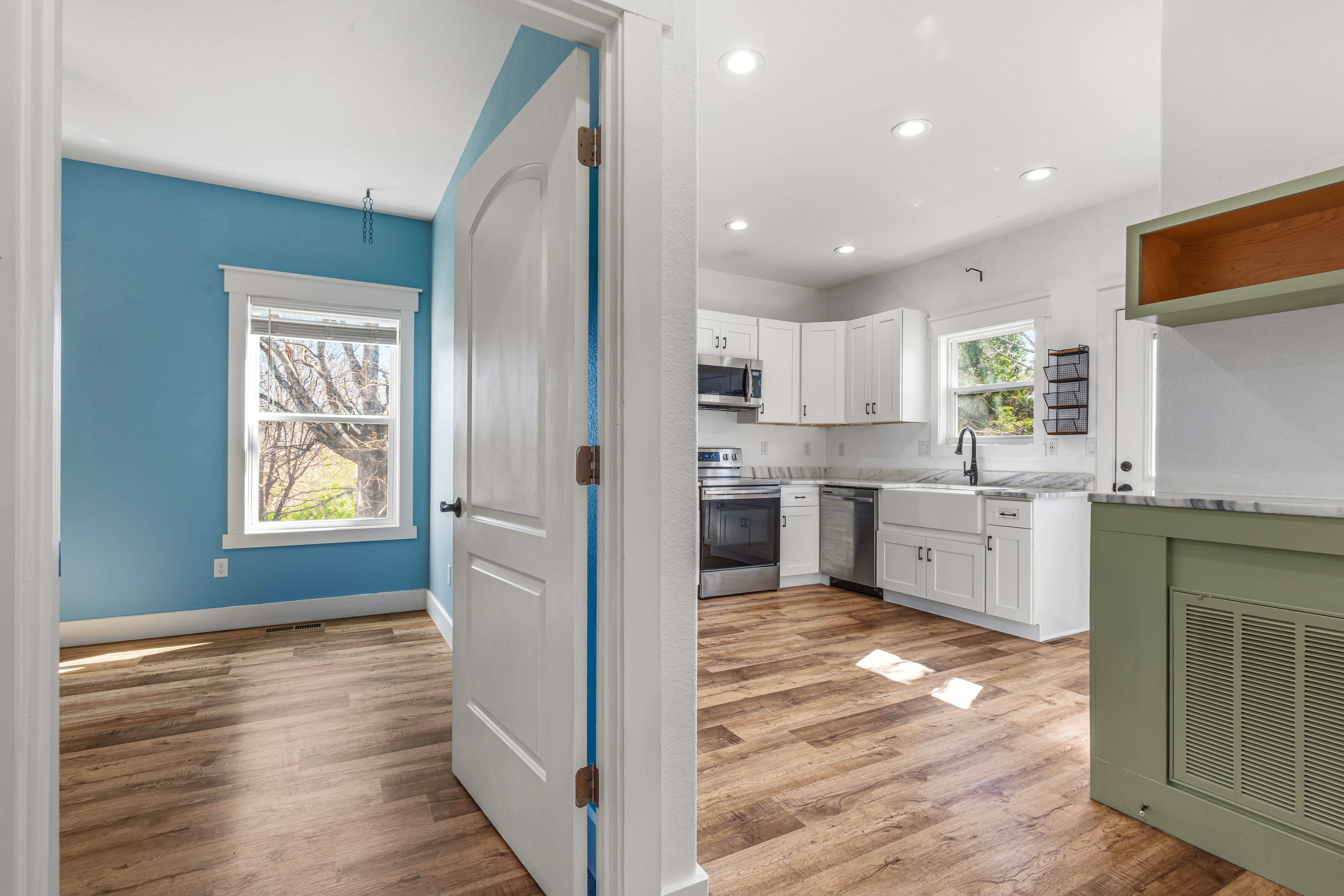 Kitchen HDR photography